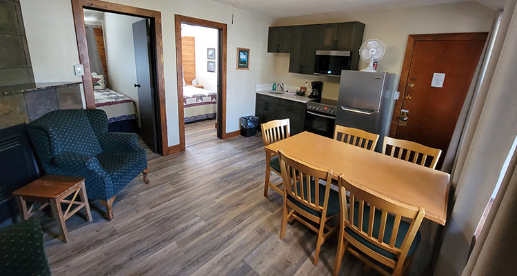 Two bed kitchen suite at Crandell Mountain Lodge